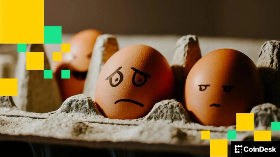 Illustration for article: Bitcoin Macro Outlook Shifts as Fed Rate Hike Bets Rise and Bond Markets Crumble: CryptoDailyInk